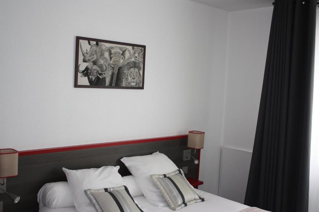 Logis Hotel Restaurant La Citadelle Blaye Bagian luar foto